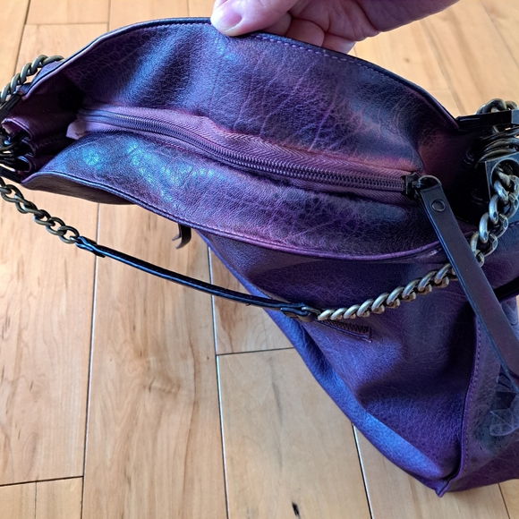 Moda Luxe Hobo Boho Style Vegan Leather Purse Bag Washed Plum w/ Tassel Accents - Picture 10 of 15